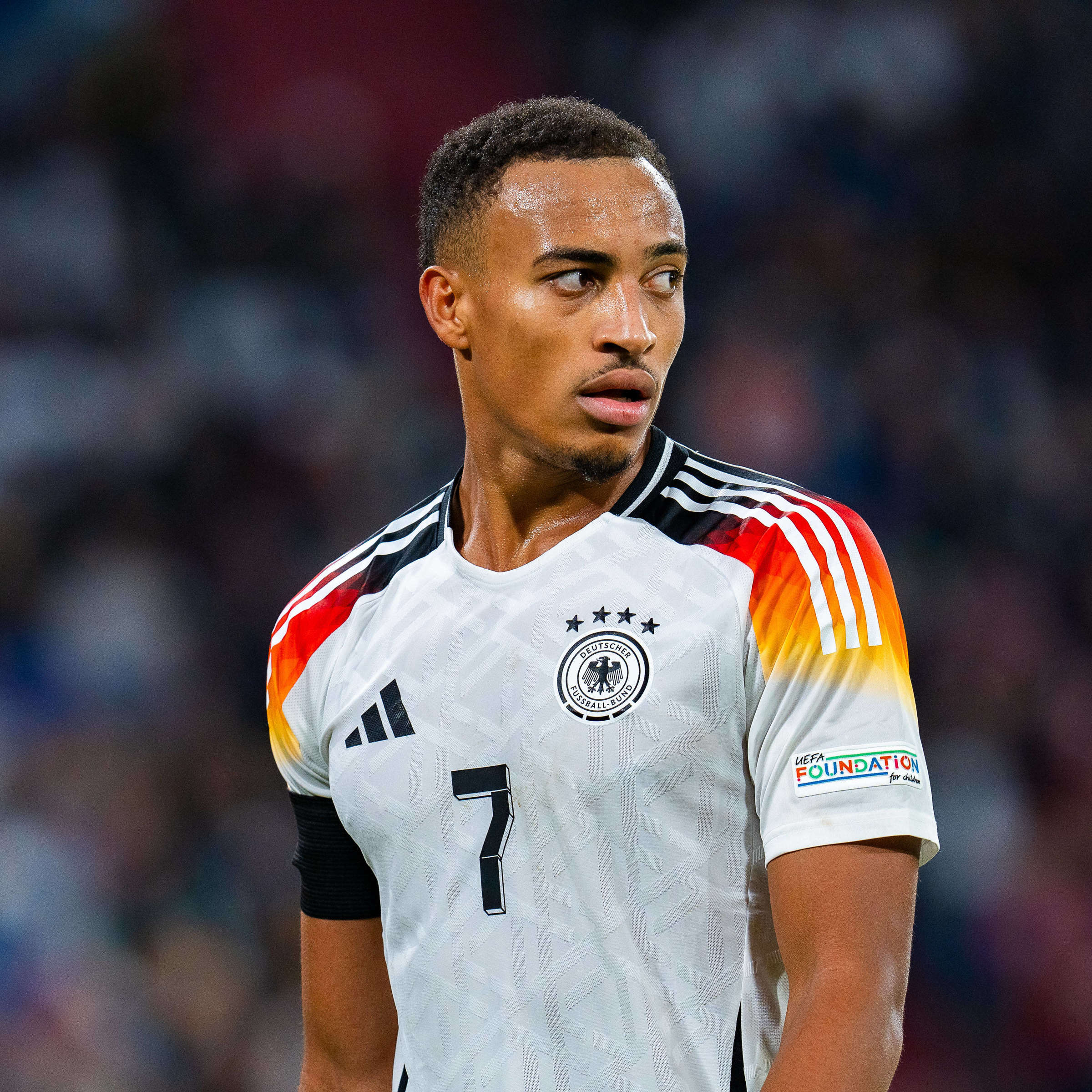 Jamie Leweling Tegas Tolak Peran Pengganti Semenyo di Bournemouth